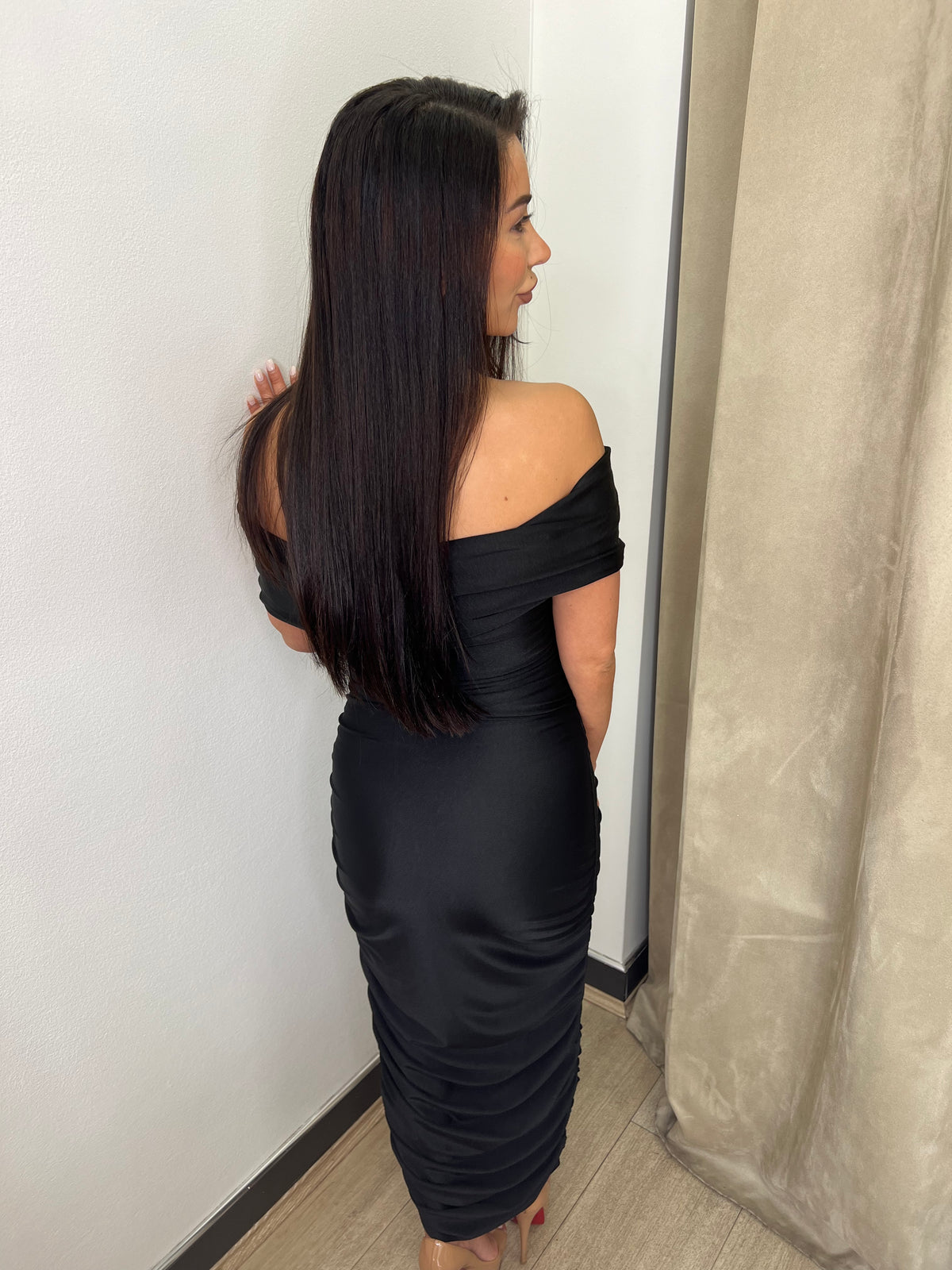 Clare Stretch Black Twist Midi