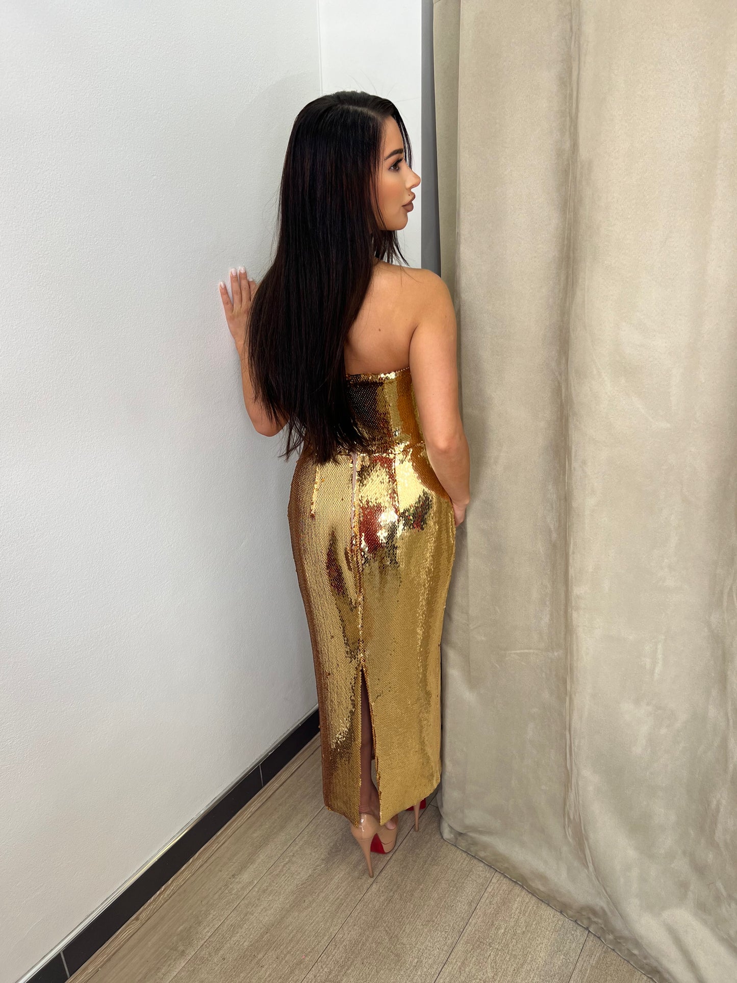 Alex Perry Metallic Strapless Midi Dress - Gold