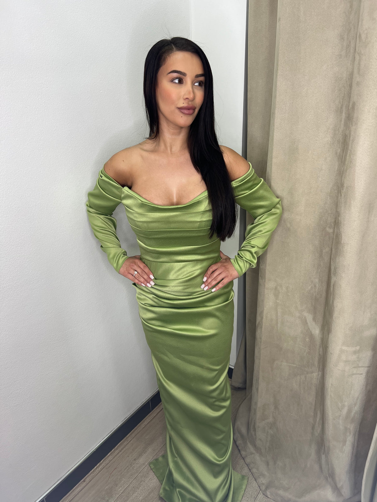 Mara Off Shoulder Gown In Green