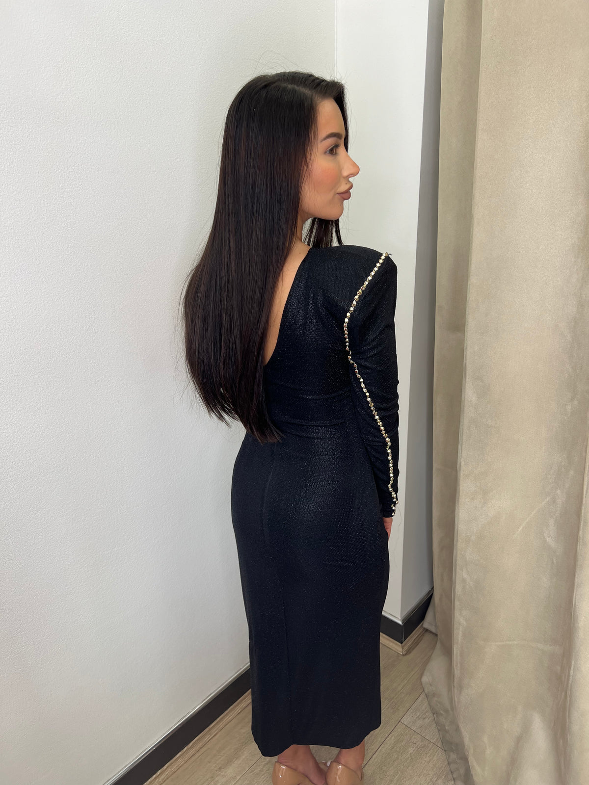 Meraki Artine Black One Shoulder Midi Dress