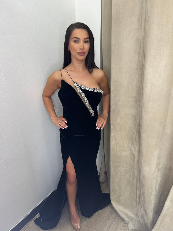 Sbs Amal Crystal Velvet Gown - Black