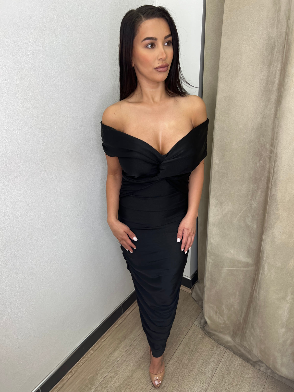 Clare Stretch Black Twist Midi